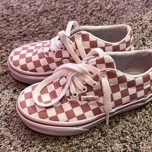 Girls pink checkered Vans
